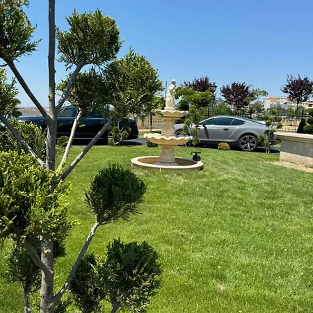 Santa Maria Luxury Suits Apartahotel