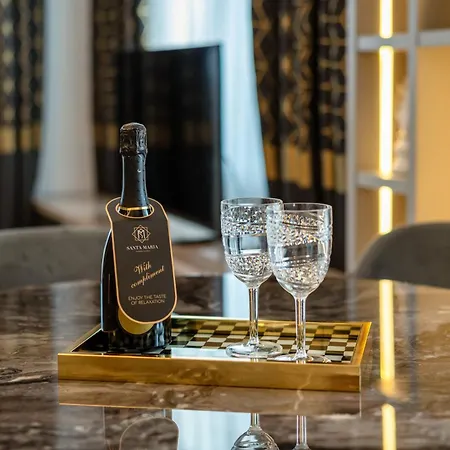 Apartahotel Santa Maria Luxury Suits 4*