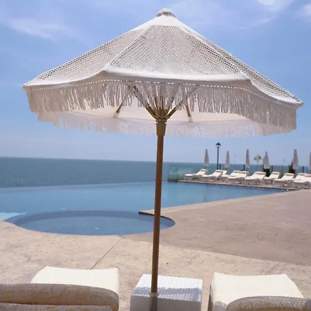 Santa Maria Luxury Suits Apart Otel