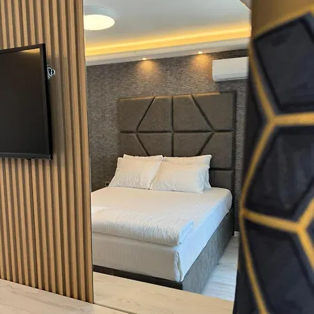 Santa Maria Luxury Suits