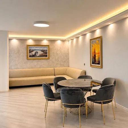 Santa Maria Luxury Suits Apart-hotel 4*
