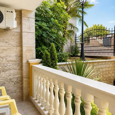 Santa Maria Luxury Suits 4* Ravda