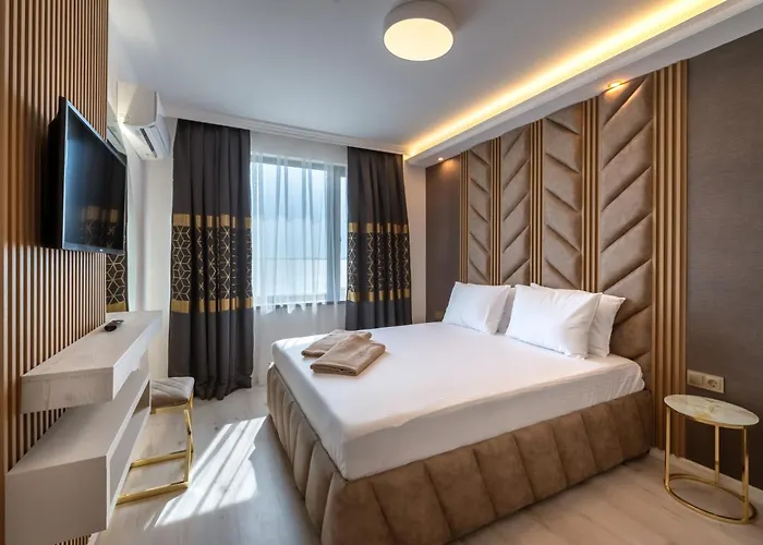 Santa Maria Luxury Suits 4* Ράβντα