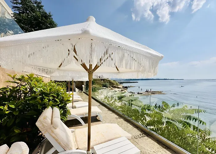 Santa Maria Luxury Suits Ξενοδοχείο με διαμερίσματα 4*