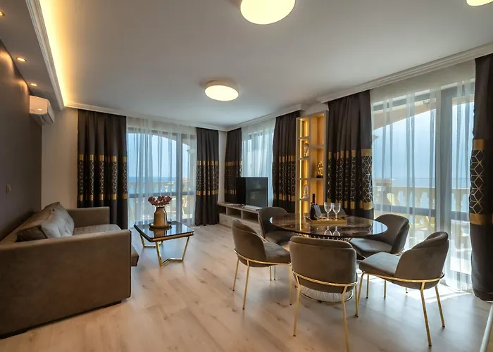 Santa Maria Luxury Suits Ξενοδοχείο με διαμερίσματα 4*