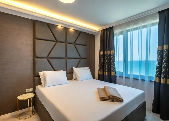 Santa Maria Luxury Suits Ξενοδοχείο με διαμερίσματα Ράβντα