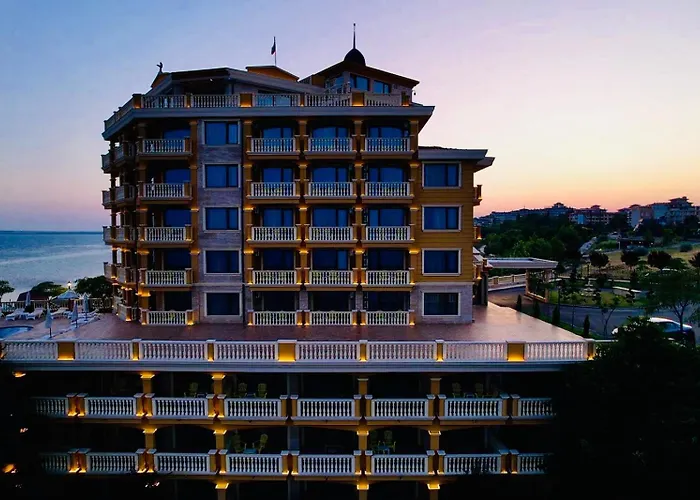 Santa Maria Luxury Suits 4* Ράβντα