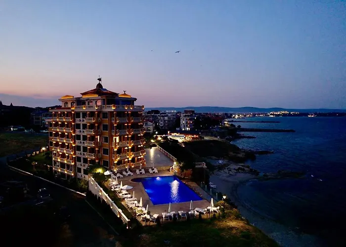 Santa Maria Luxury Suits 4* Ράβντα